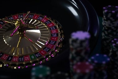 hometogel88 app showing live roulette table with low-data streaming indicator